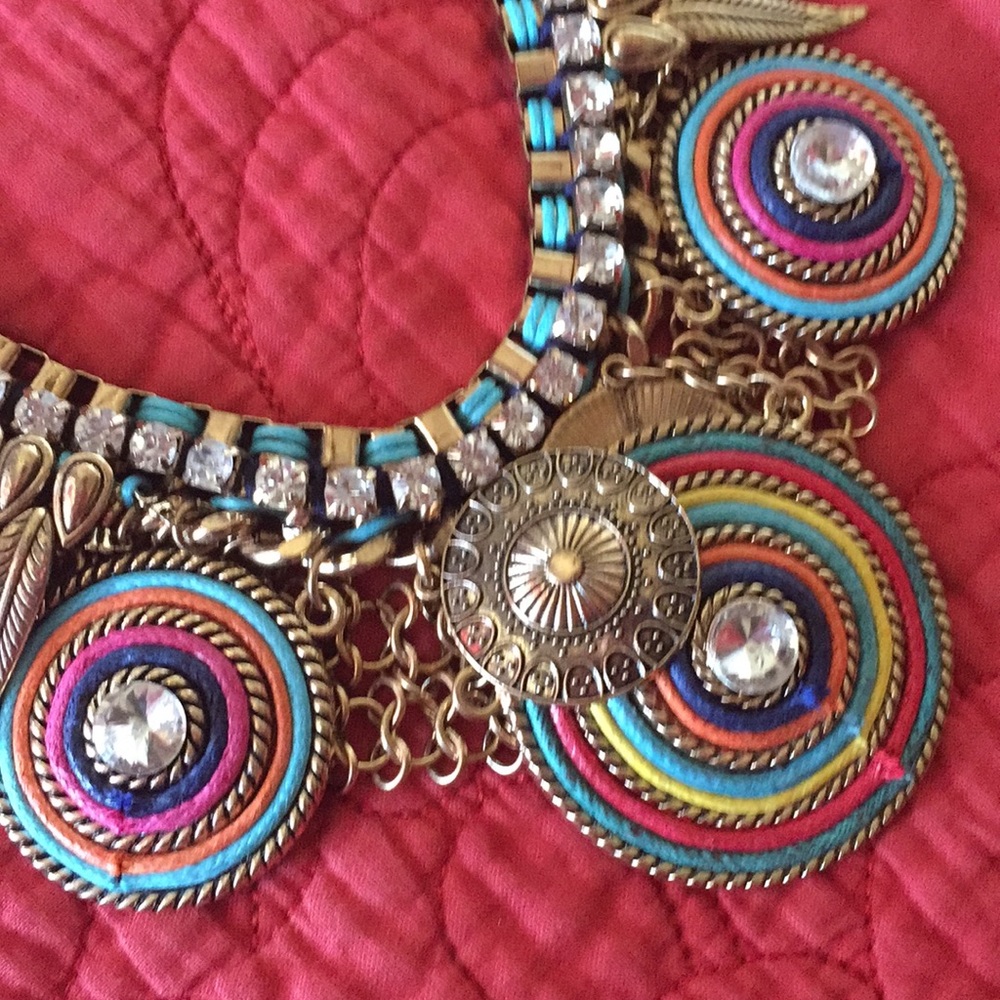 Neclace - Picture 3 of 3